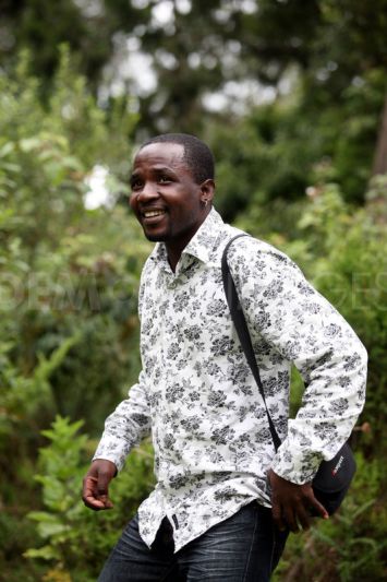 1341165475-first-black-man-to-climb-mt-everest-sibusisio-vilane-visits-kenya_1309263